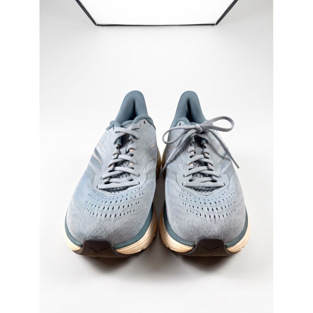 Hoka One One Arahi 6 women's size 8.5 Running Shoes